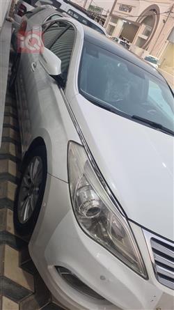 هيونداي أزيرا